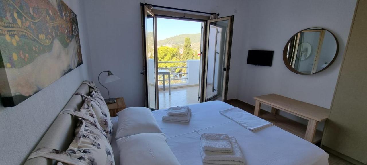Skiathos Lagoterra Apartments エクステリア 写真