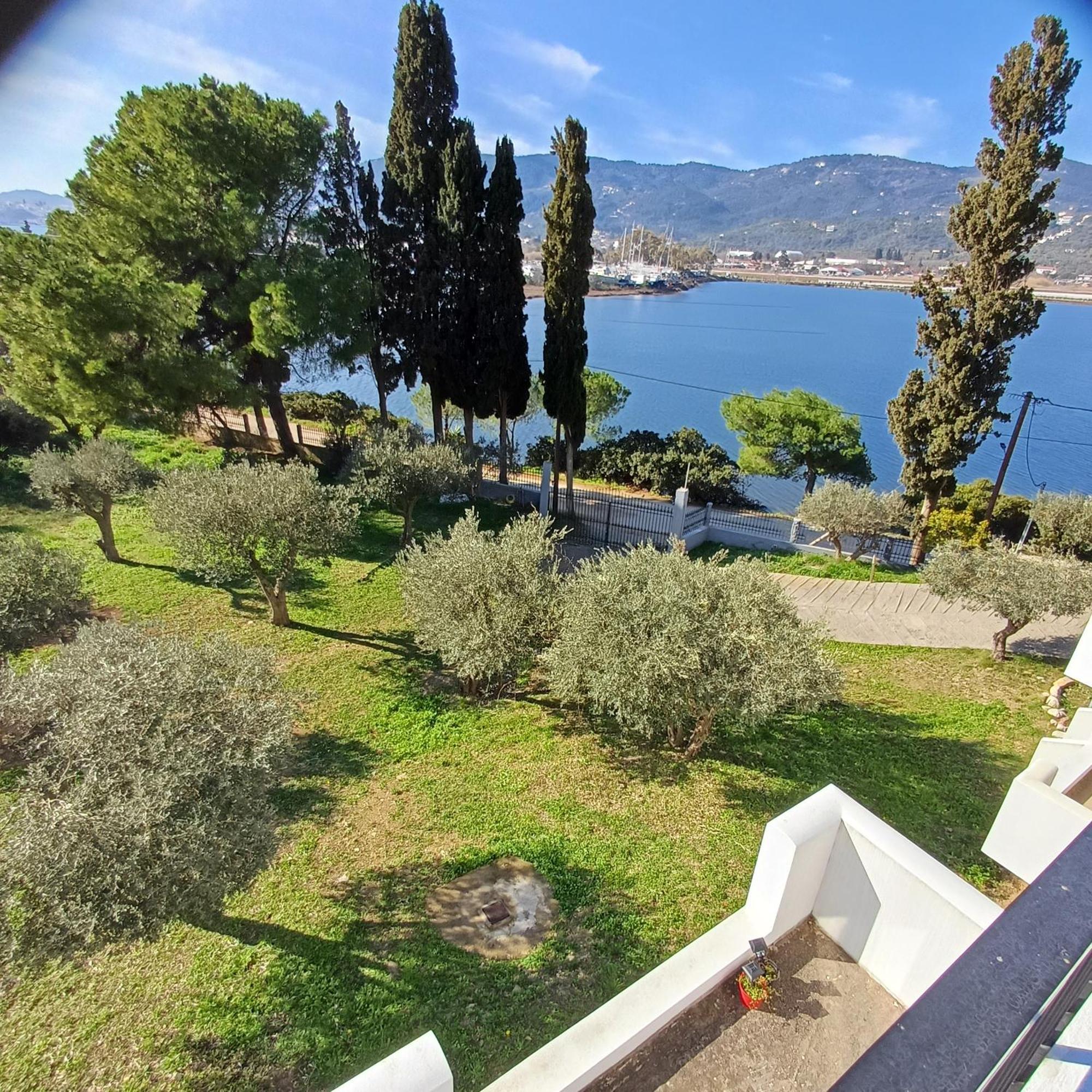 Skiathos Lagoterra Apartments エクステリア 写真