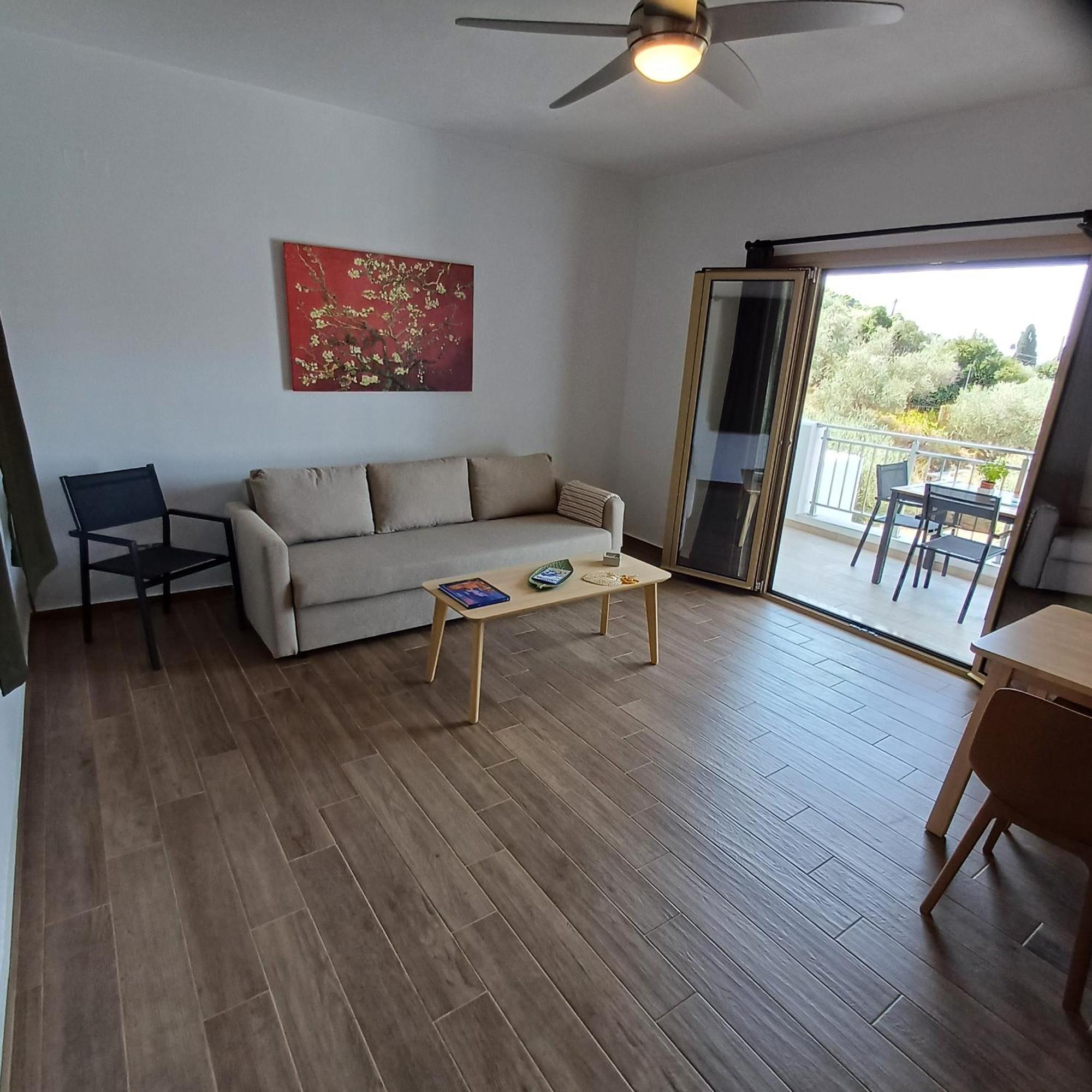 Skiathos Lagoterra Apartments エクステリア 写真