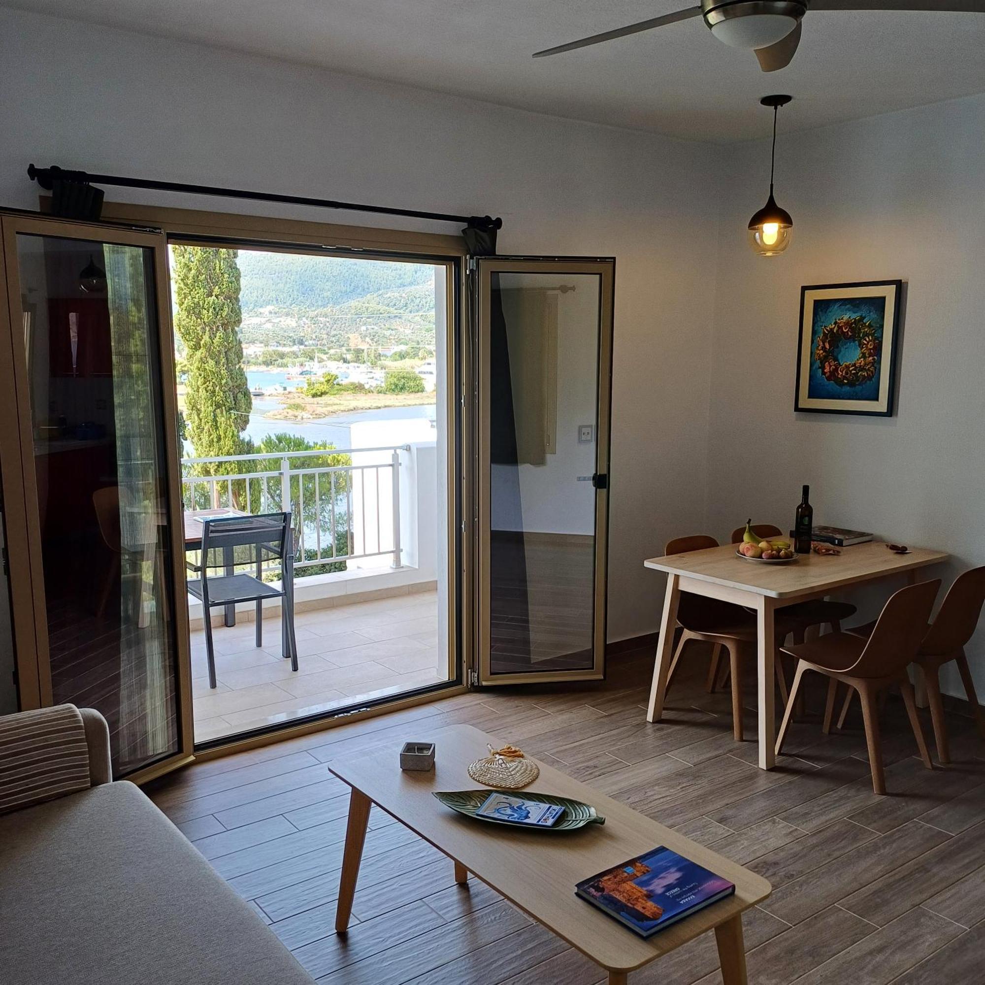 Skiathos Lagoterra Apartments エクステリア 写真