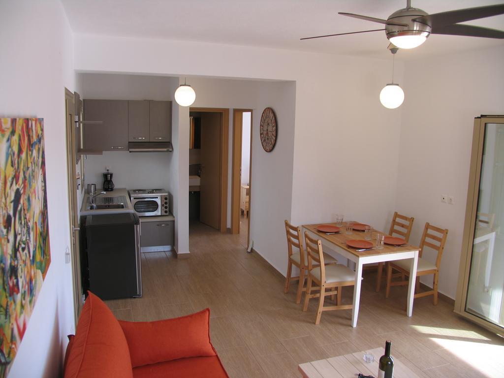 Skiathos Lagoterra Apartments エクステリア 写真